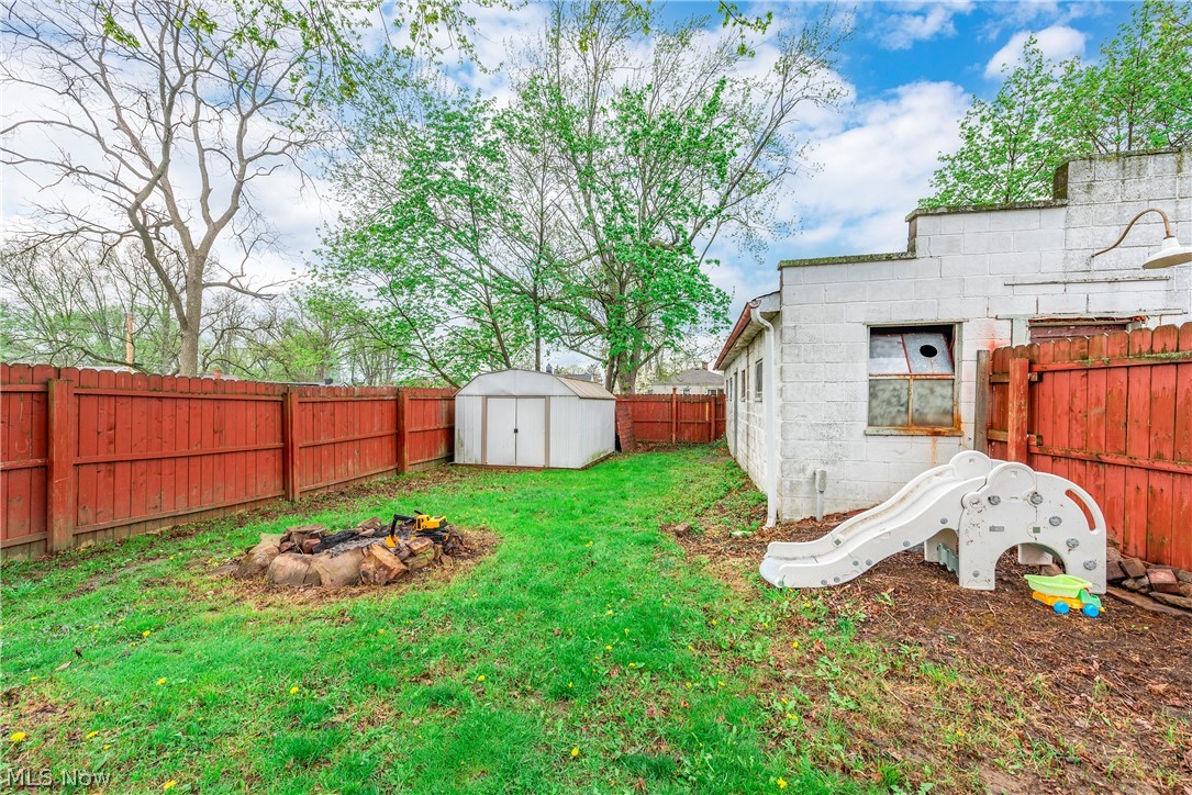 588 Jackson Street Amherst OH 44001
