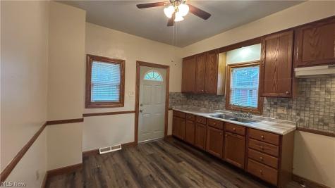 315 N Bentley Avenue Niles OH 44446