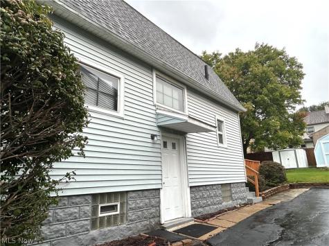 315 N Bentley Avenue Niles OH 44446