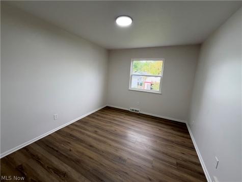 793 Georgetown Avenue Elyria OH 44035