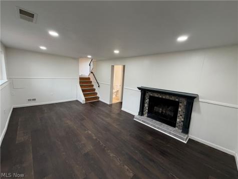 793 Georgetown Avenue Elyria OH 44035