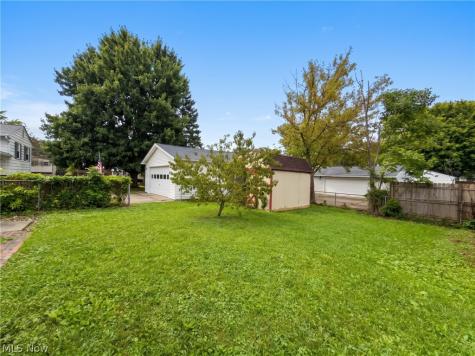 793 Georgetown Avenue Elyria OH 44035