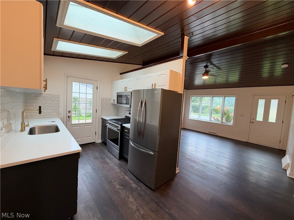 793 Georgetown Avenue Elyria OH 44035