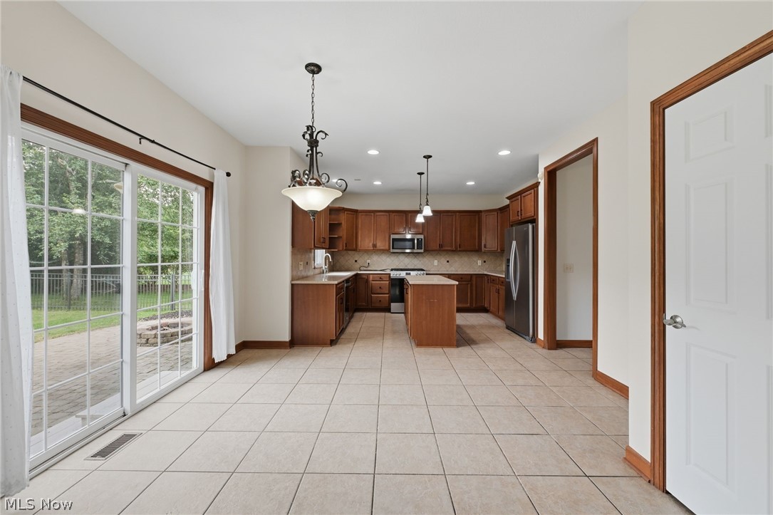 6619 Shiloh Street NW Canton OH 44708