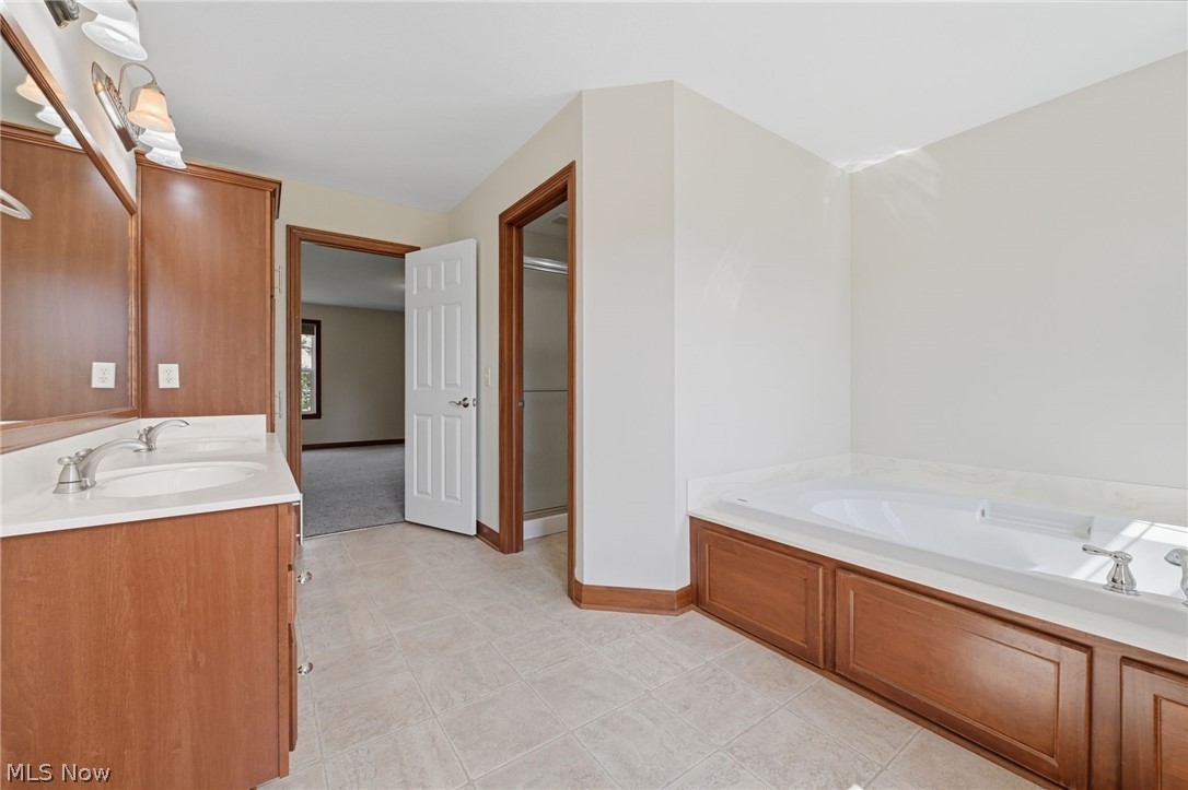 6619 Shiloh Street NW Canton OH 44708