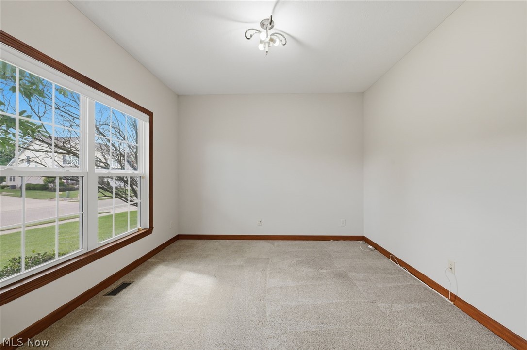 6619 Shiloh Street NW Canton OH 44708