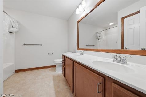 6619 Shiloh Street NW Canton OH 44708