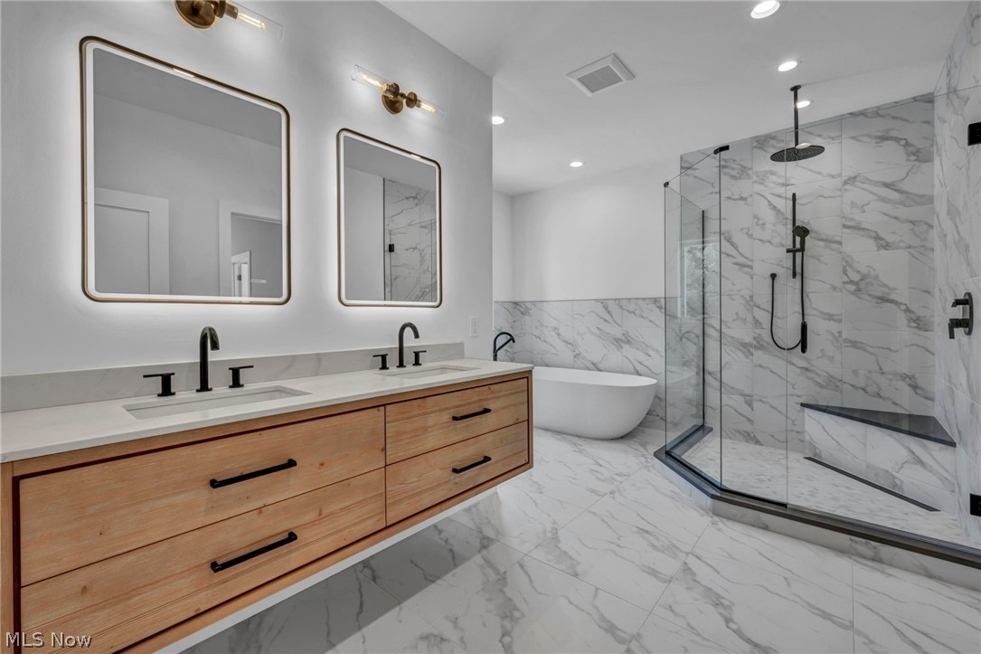 28525 Hidden Valley Drive Orange Village OH 44022