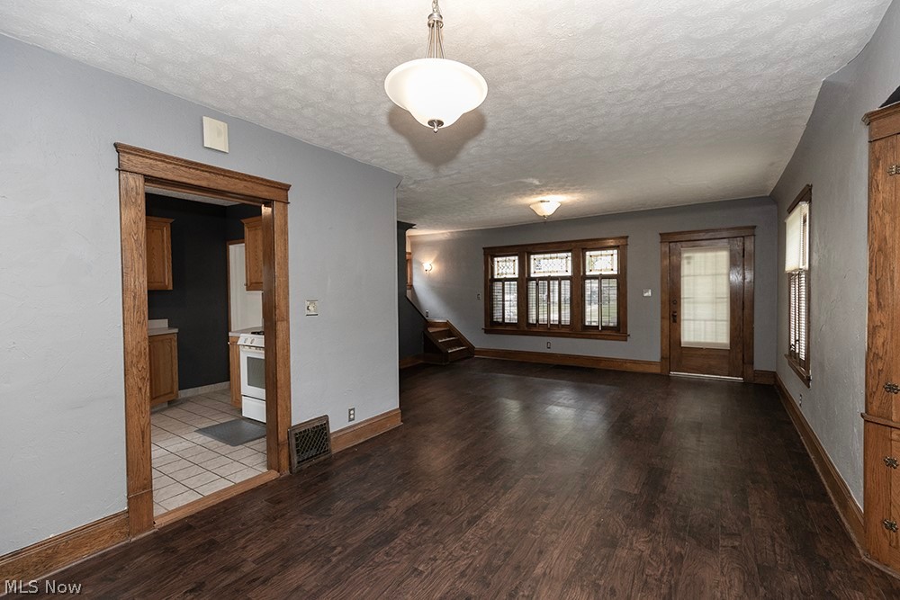 144 Cornell Avenue Elyria OH 44035