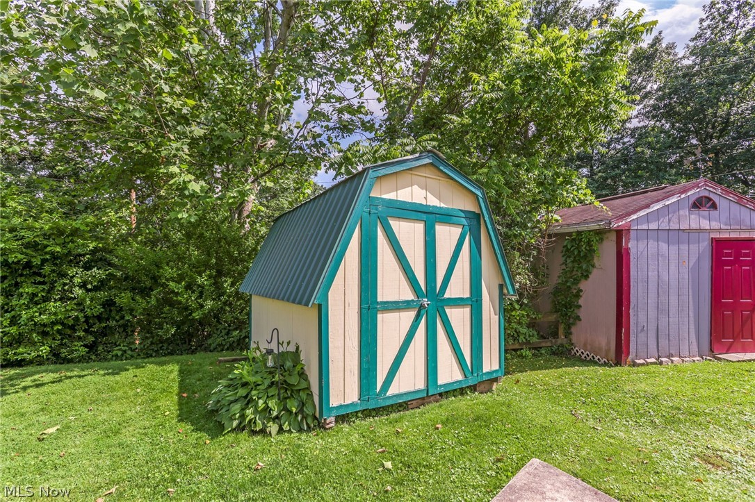 62682 Beverly Lane Cambridge OH 43725