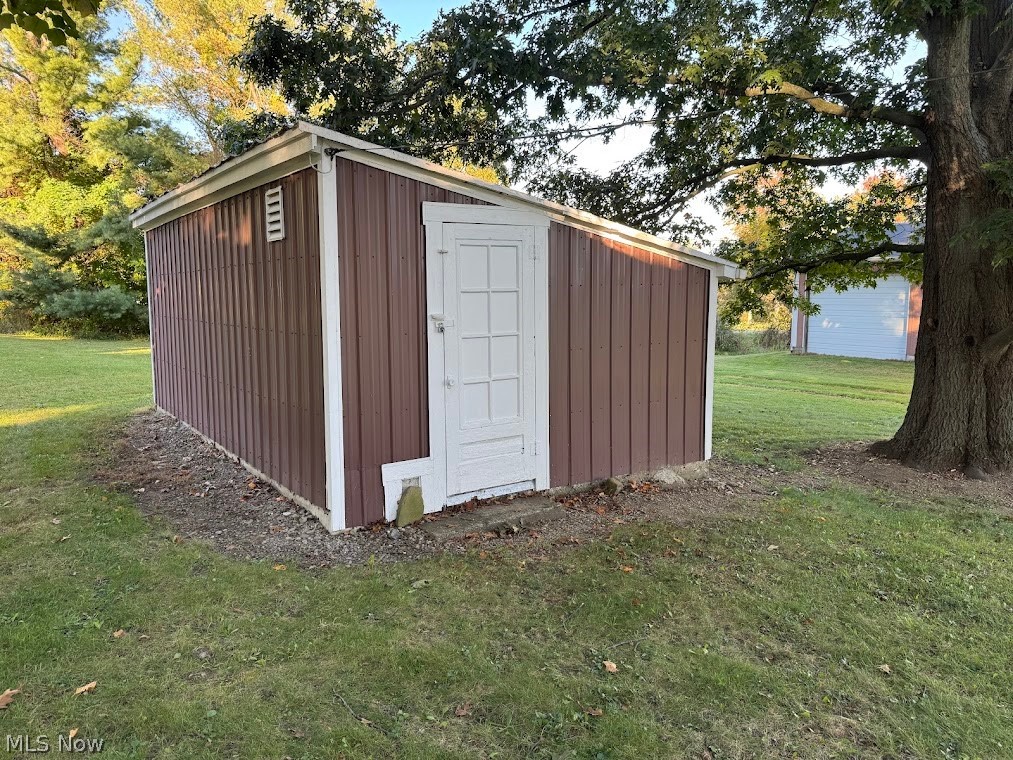 6135 S Ridge West Road W Ashtabula OH 44004
