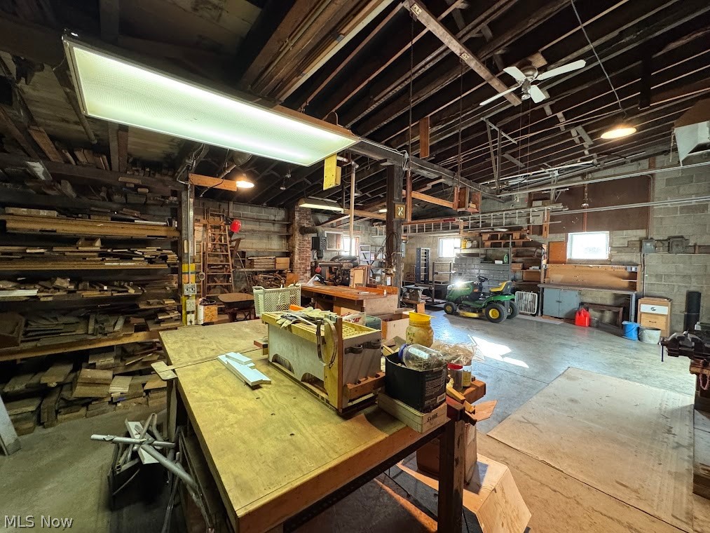 6135 S Ridge West Road W Ashtabula OH 44004