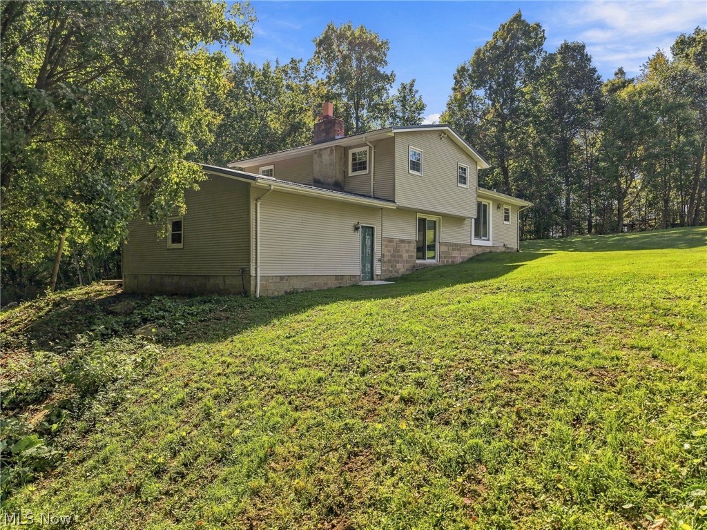 7011 Kensington Road NE Carrollton OH 44615