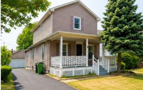1612 Fruitland Avenue Mayfield Heights OH 44124