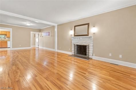 1612 Fruitland Avenue Mayfield Heights OH 44124