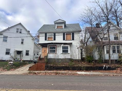 262 S Portage Path Akron OH 44302