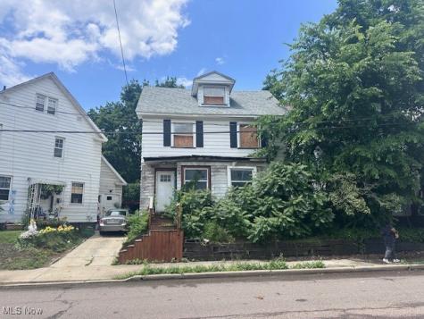 262 S Portage Path Akron OH 44302