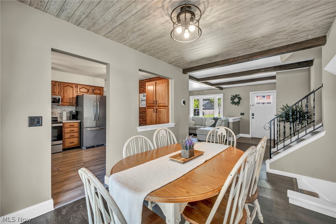 127 Edgefield Drive Elyria OH 44035