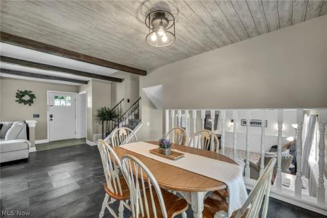 127 Edgefield Drive Elyria OH 44035