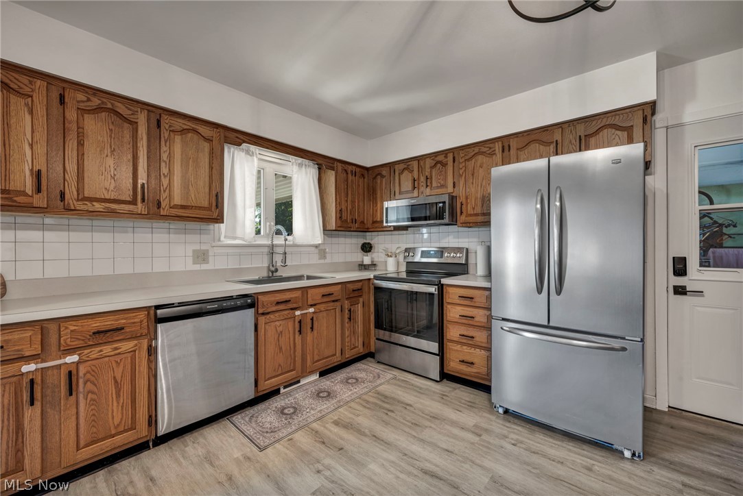 127 Edgefield Drive Elyria OH 44035