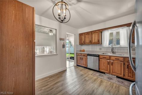 127 Edgefield Drive Elyria OH 44035