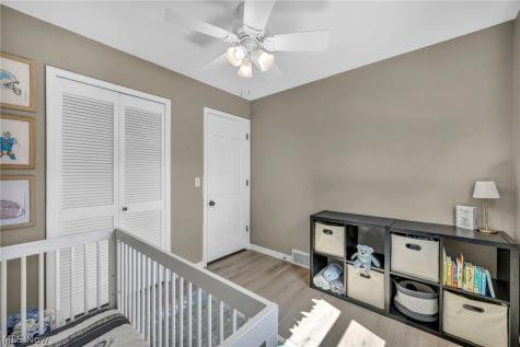 127 Edgefield Drive Elyria OH 44035