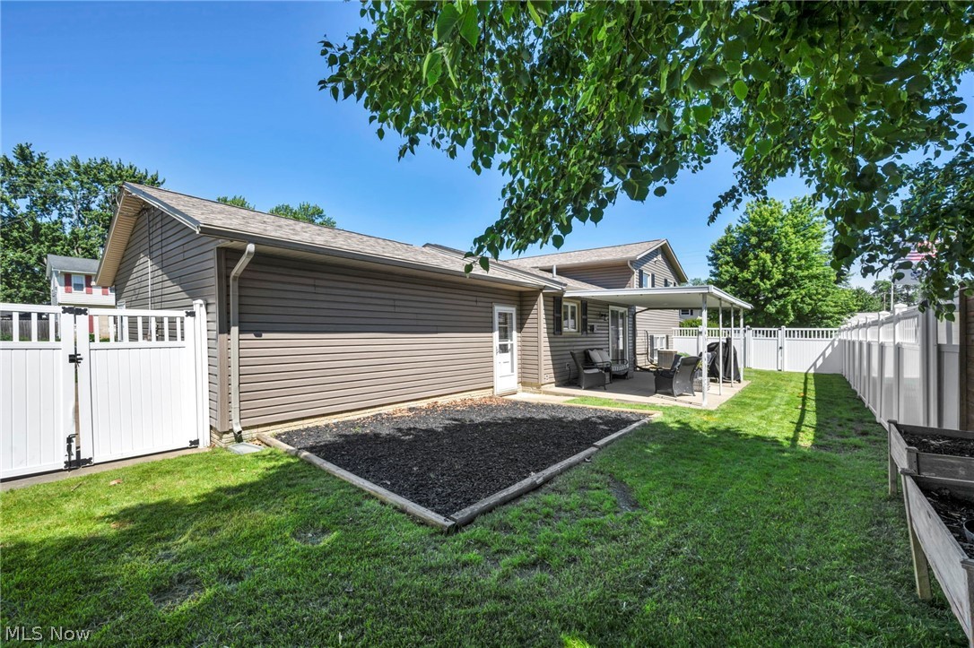 127 Edgefield Drive Elyria OH 44035