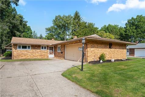 2540 Brantwood Drive Westlake OH 44145