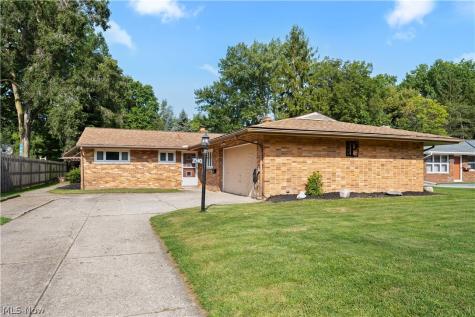 2540 Brantwood Drive Westlake OH 44145
