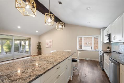 2540 Brantwood Drive Westlake OH 44145