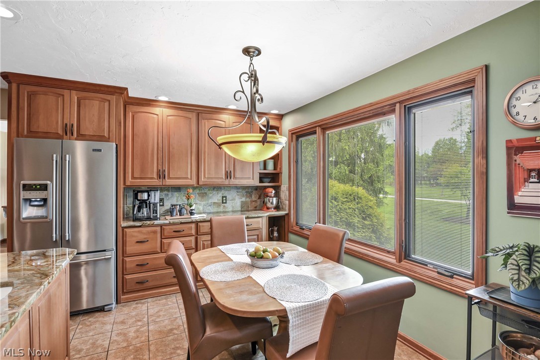 152 Woodridge Drive Elyria OH 44035