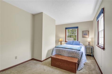 152 Woodridge Drive Elyria OH 44035