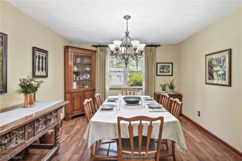 152 Woodridge Drive Elyria OH 44035