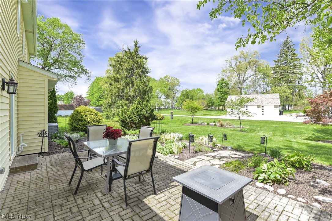152 Woodridge Drive Elyria OH 44035