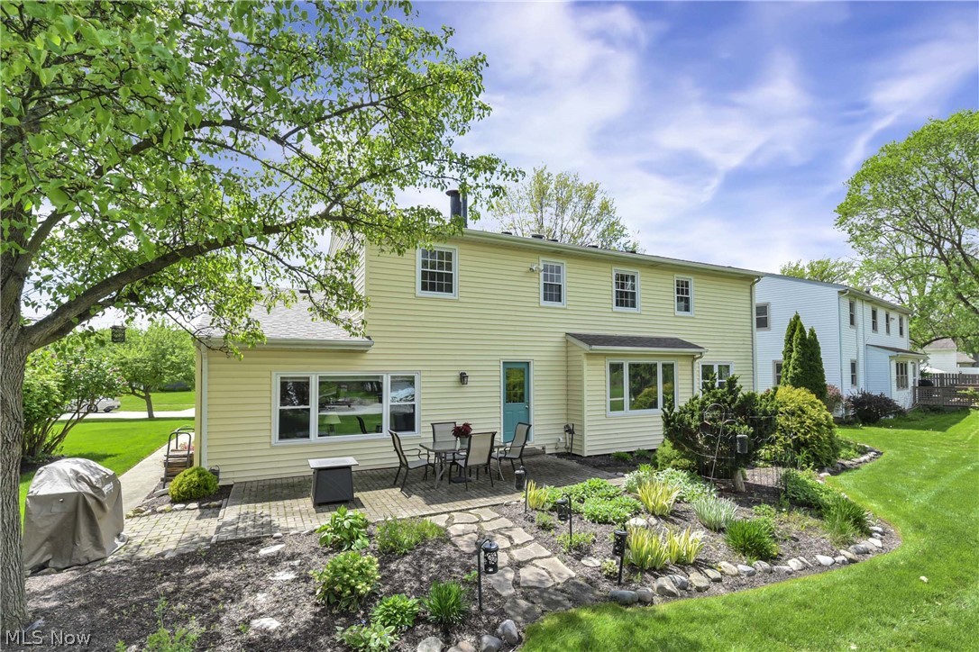 152 Woodridge Drive Elyria OH 44035