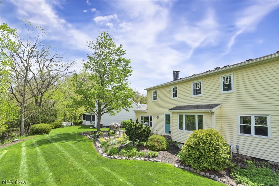 152 Woodridge Drive Elyria OH 44035