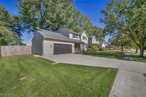 352 Carol Lane Elyria OH 44035