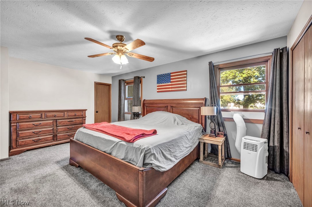 352 Carol Lane Elyria OH 44035