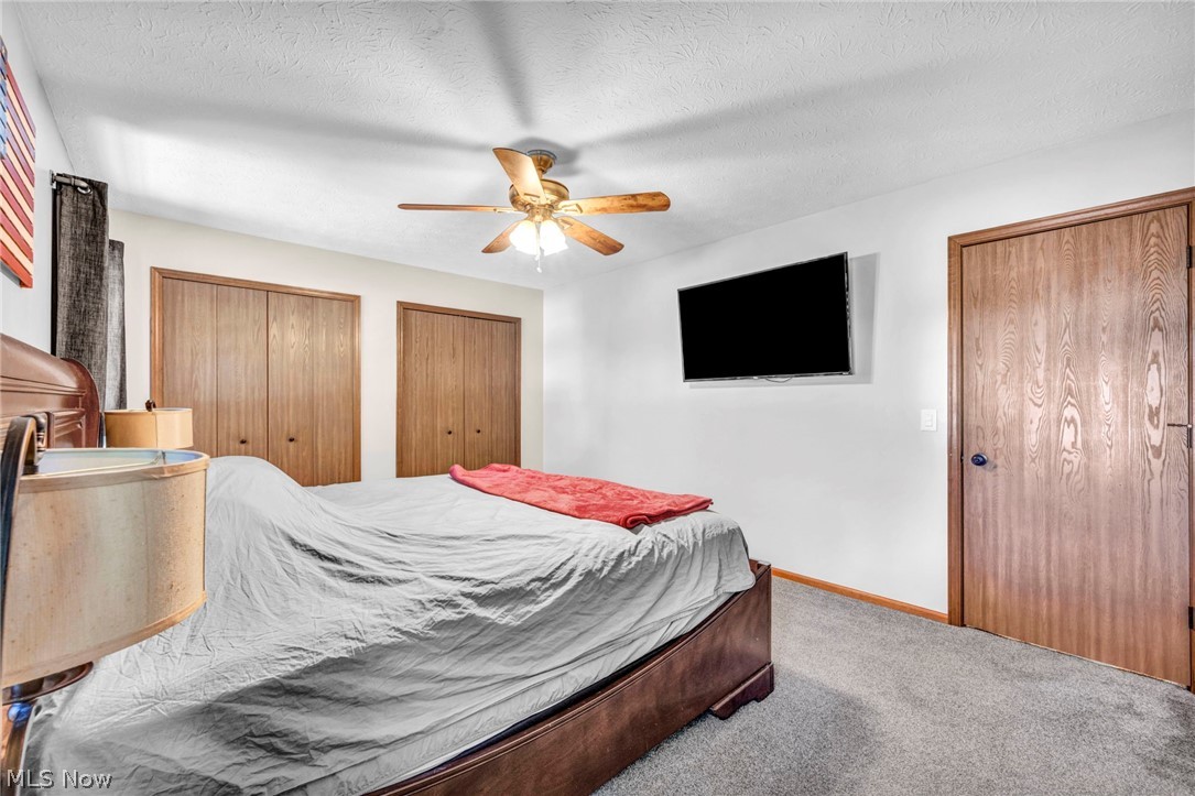 352 Carol Lane Elyria OH 44035