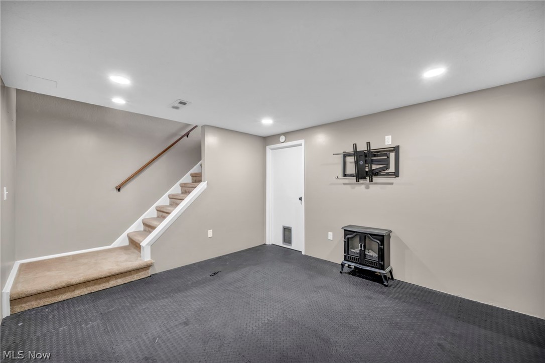 352 Carol Lane Elyria OH 44035