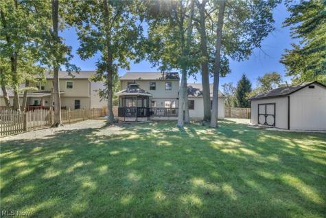 352 Carol Lane Elyria OH 44035