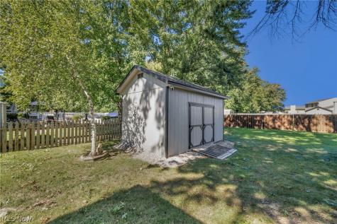 352 Carol Lane Elyria OH 44035