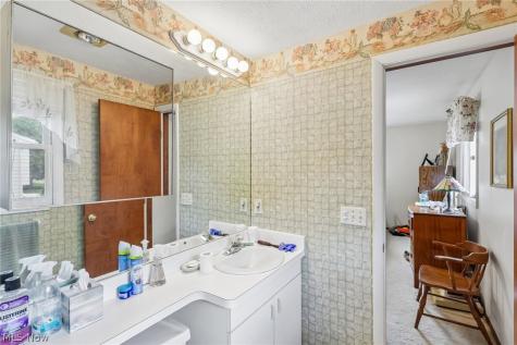 8127 Rolling Brook Road Sagamore Hills OH 44067