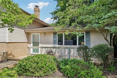 8127 Rolling Brook Road Sagamore Hills OH 44067