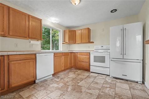 3625 State Route 43 Kent OH 44240