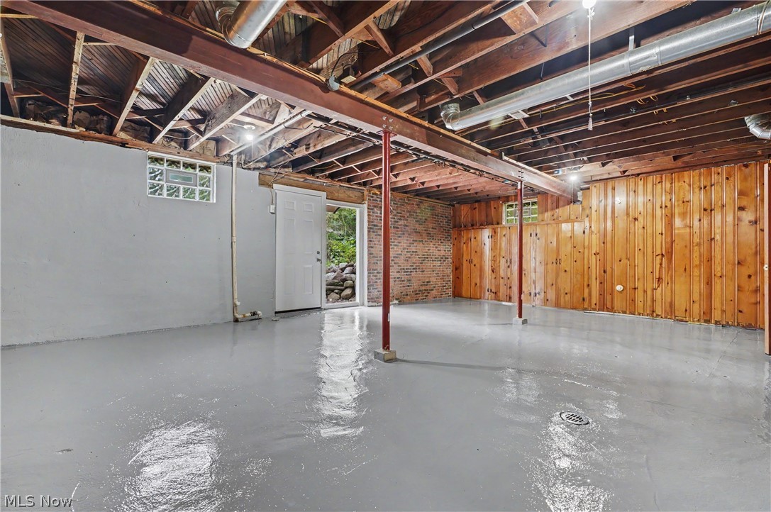 3625 State Route 43 Kent OH 44240