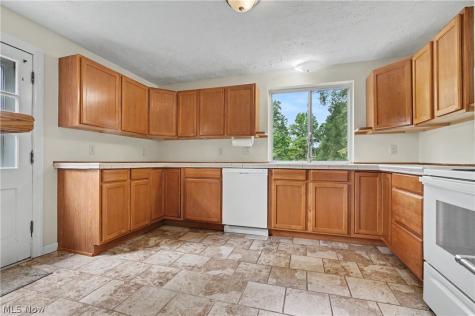 3625 State Route 43 Kent OH 44240