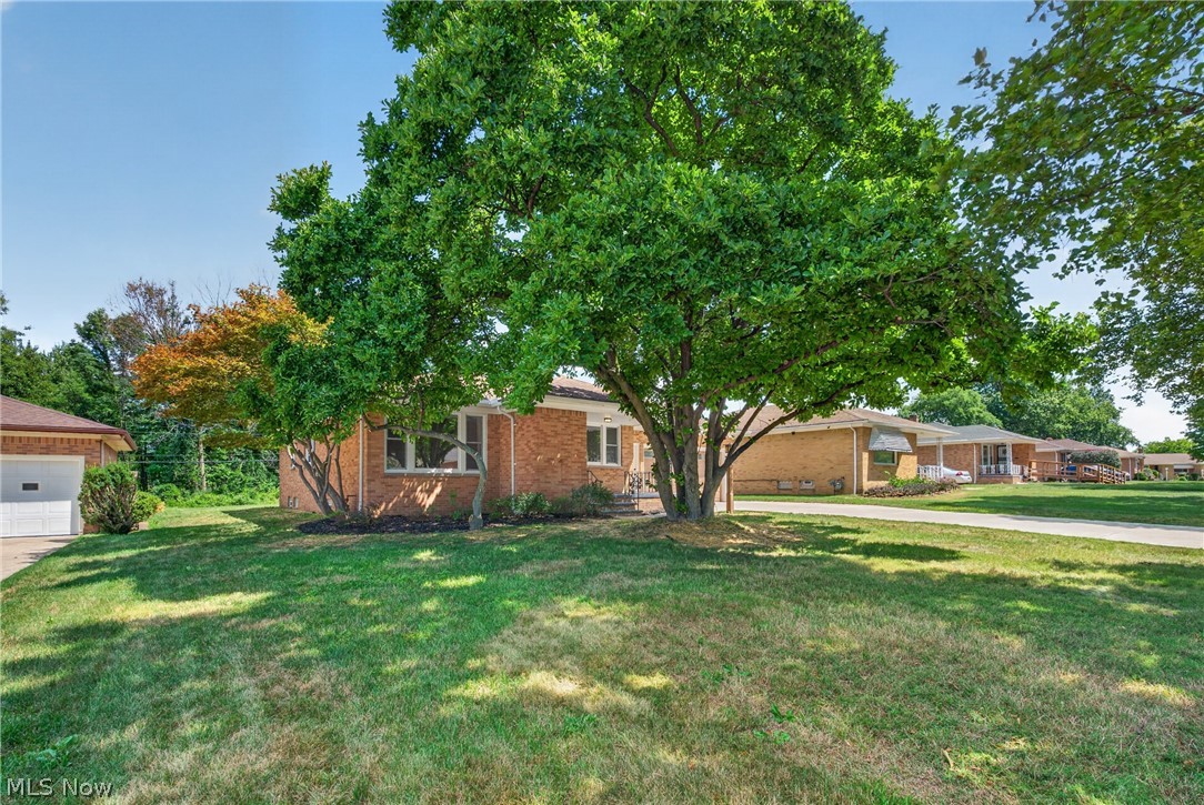 23543 Angela Drive Warrensville Heights OH 44128
