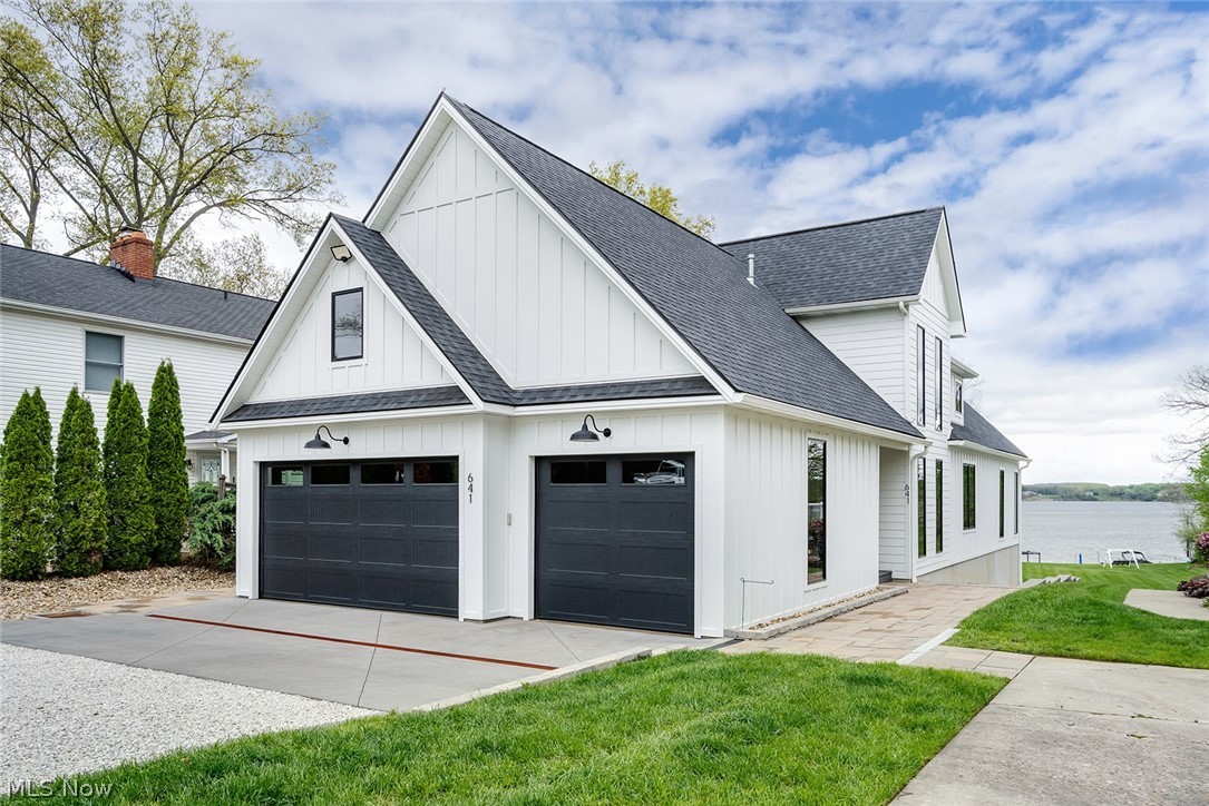 641 Driftwood Street Lake Milton OH 44429