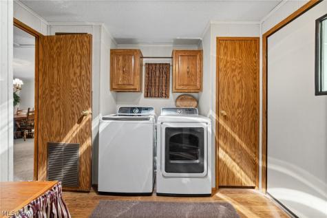 3 Lees Lane Olmsted Twp OH 44138